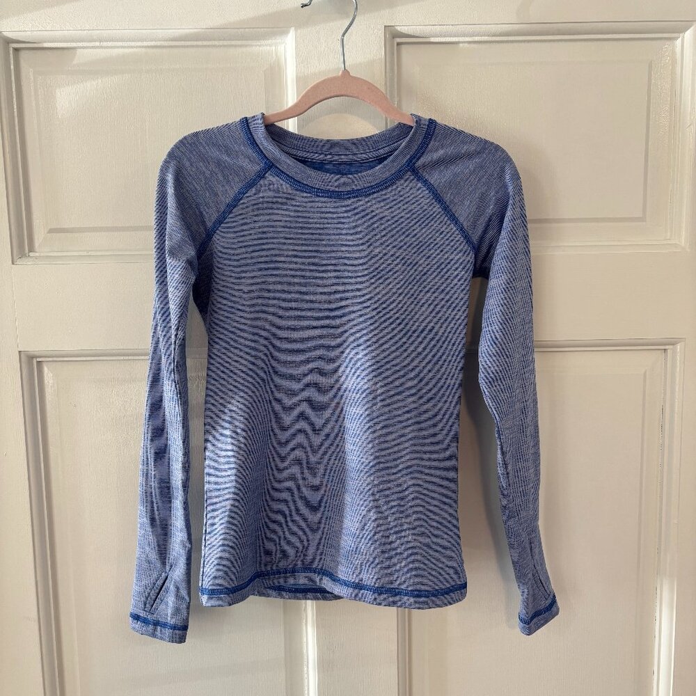 All In Motion girl's long sleeve shirt, size 6/6X, like new!!